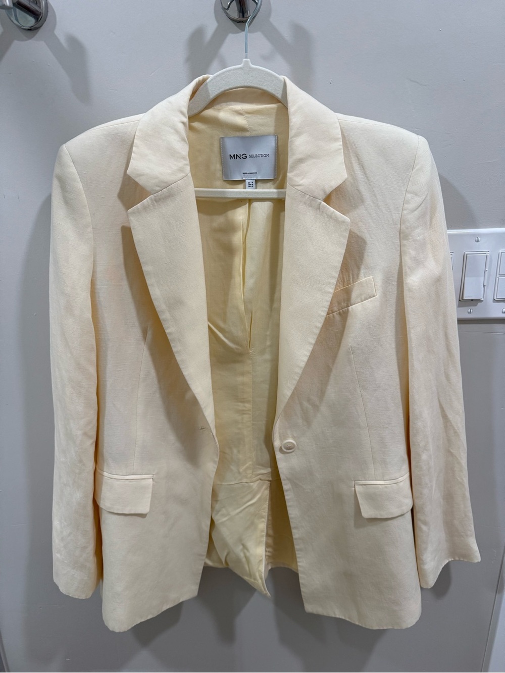 MANGO Butter Yellow Linen Blazer Medium